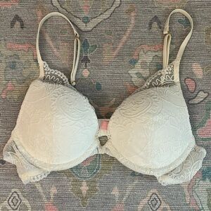 Victoria’s Secret white lace Very Sexy push up bra